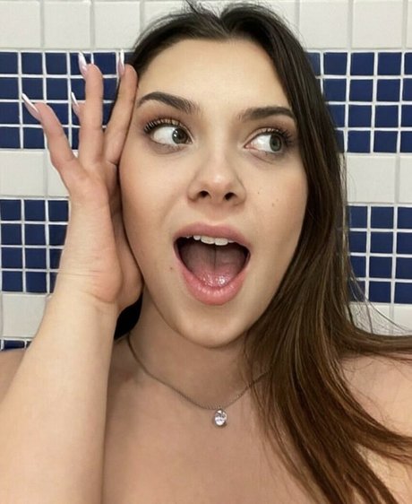 OnlyFans-model Maniaofficial