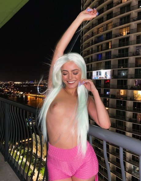 Nacktes geleaktes OnlyFans-Foto von Kyliexquinn