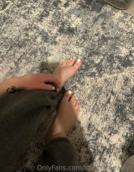 Nahá fotka uniklých OnlyFans od Lovefromdaisyy