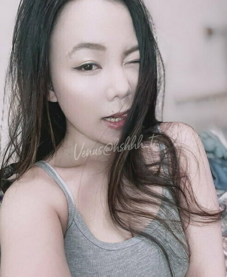 Alasti lekkinud OnlyFans-i pilt Hshhht