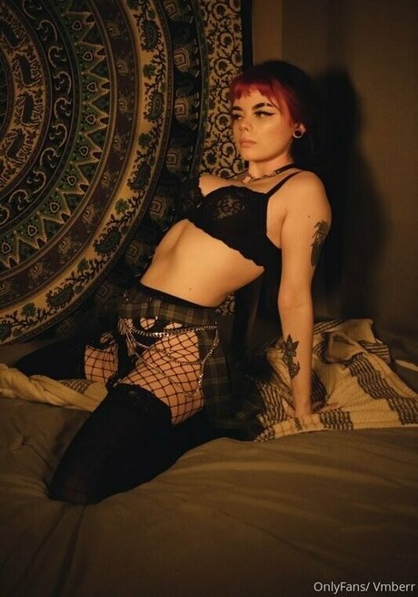 Nahá fotka uniklých OnlyFans od Alexaash