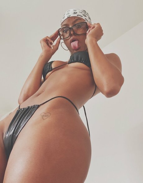 Naken lekkede OnlyFans-bilde av Madison Golden