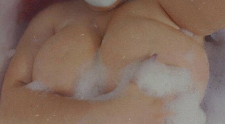 Luna2me OnlyFansリークヌード写真