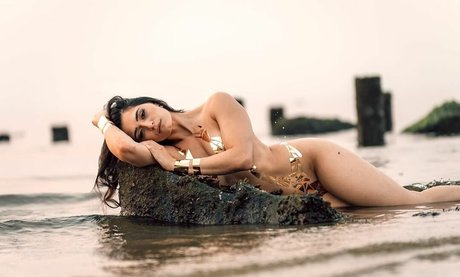 Naken lekkede OnlyFans-bilde av Annabel Dasilva