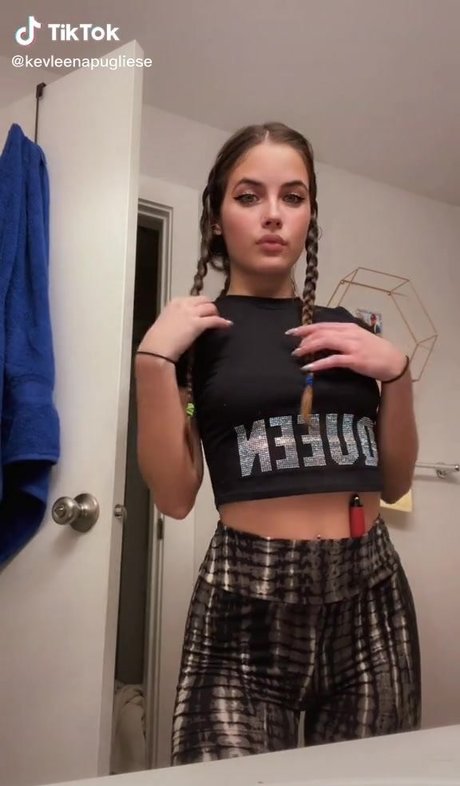 Naakte gelekte OnlyFans-foto van Kevpugliese