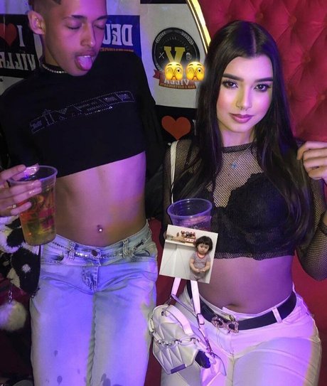 Alasti lekkinud OnlyFans-i pilt Arielly Bonatti