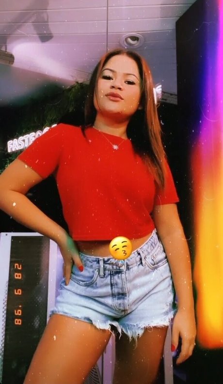 Alasti lekkinud OnlyFans-i pilt Tamires Nascimento