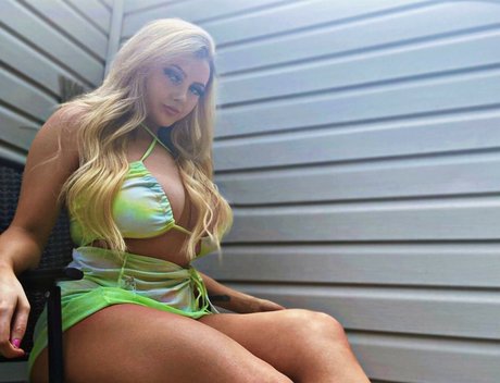 Обнаженная фотография утечки OnlyFans от Miss Larkan