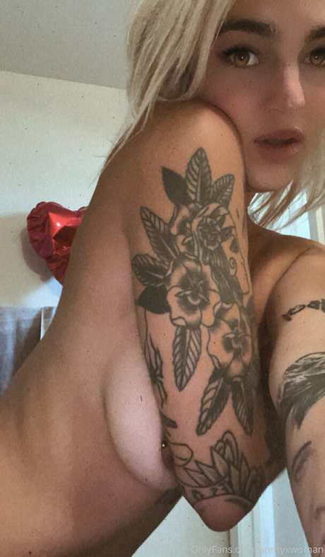 Naakte gelekte OnlyFans-foto van Prettyxwoman