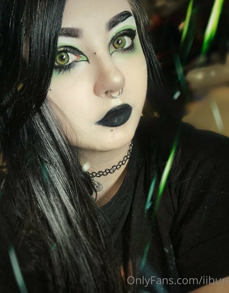 Photo nue de fuite OnlyFans de Iibun