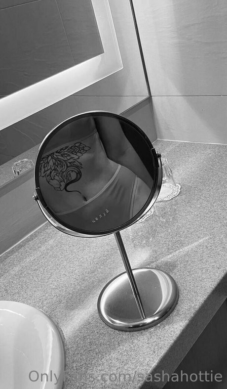 Photo nue de fuite OnlyFans de Sashahottie