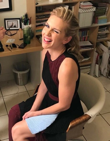 Nahá fotka uniklých OnlyFans od Rhea Seehorn