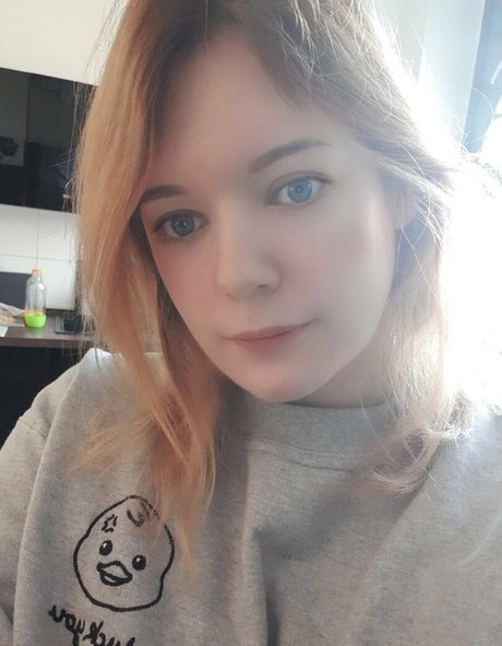 Naakte gelekte OnlyFans-foto van Lysande Gunaretta