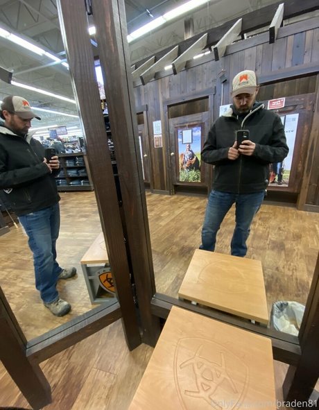 Nacktes geleaktes OnlyFans-Foto von Braden81