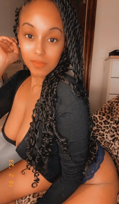 Alasti lekkinud OnlyFans-i pilt Lady J