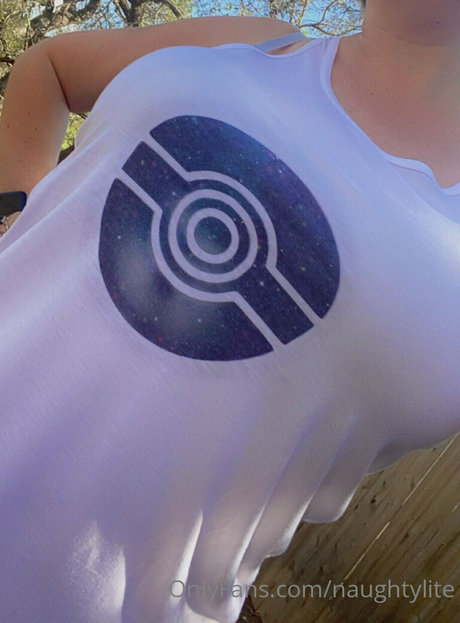 Alasti lekkinud OnlyFans-i pilt Naughtylite