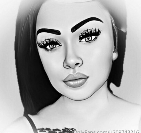 Naken lekkede OnlyFans-bilde av Ellamalyna27