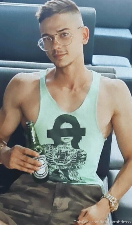 Alasti lekkinud OnlyFans-i pilt Tommycabrioxxx