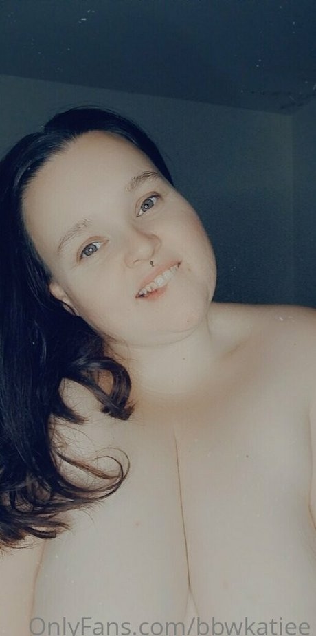 Naken läckt OnlyFans-bild av Bbwkatiee