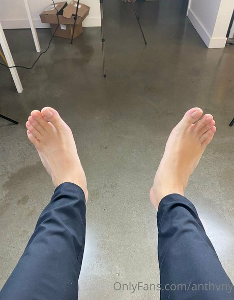 Foto desnuda filtrada de OnlyFans de Anthvny