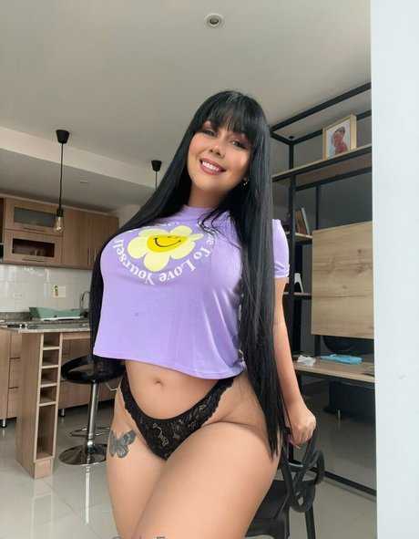 Naken lekkede OnlyFans-bilde av Stefaniepaolaog