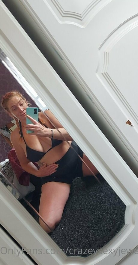 OnlyFans-model Crazeysexyjewels