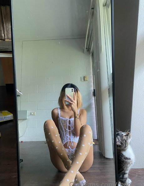 Обнаженная фотография утечки OnlyFans от Mkfree