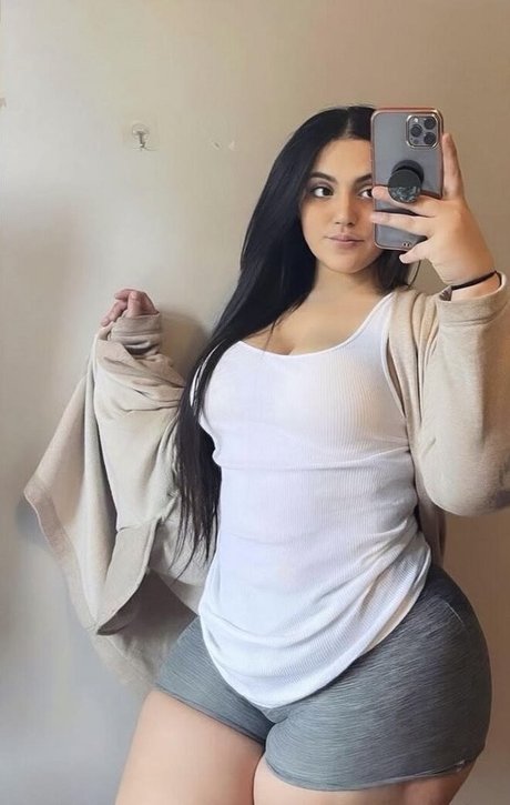 Nacktes geleaktes OnlyFans-Foto von Arozee