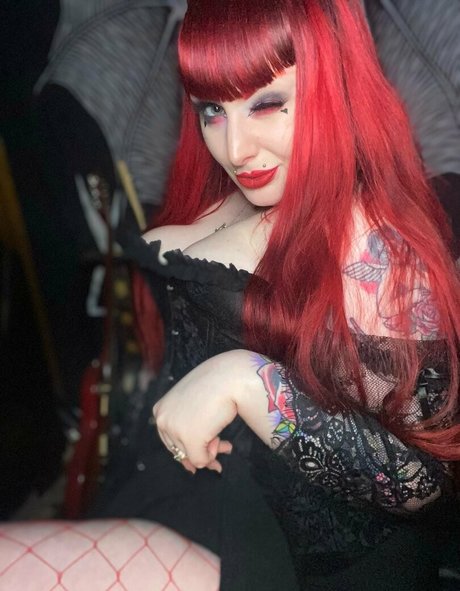 Naken lekkede OnlyFans-bilde av Lunarmoonwitch13