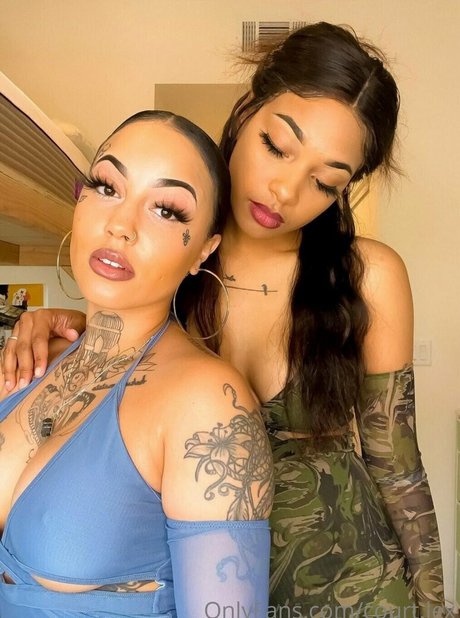 Обнаженная фотография утечки OnlyFans от Courtlex