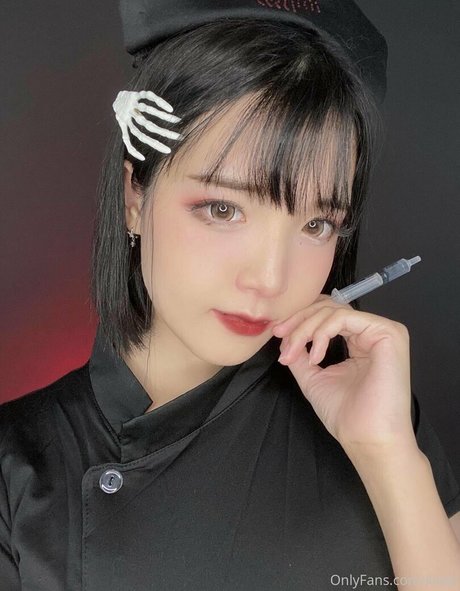 Naken läckt OnlyFans-bild av Kiiaki