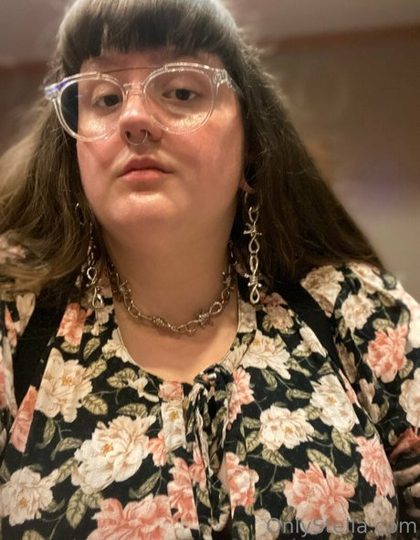 Foto di nudo di fuga di OnlyFans di Stellarstella