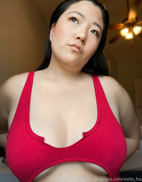 Nahá fotka uniklých OnlyFans od Stellafox