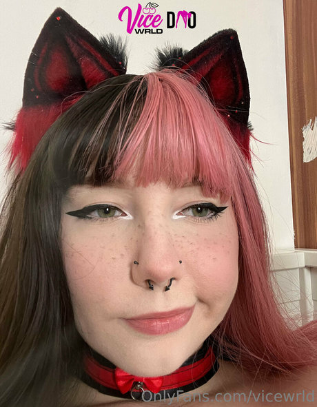 Nacktes geleaktes OnlyFans-Foto von Vicewrld