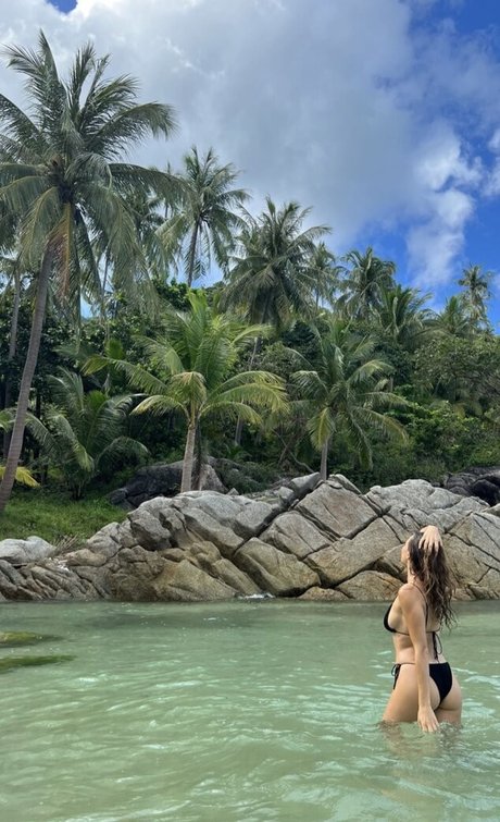 Ariel Kahana naked leaks OnlyFans pic