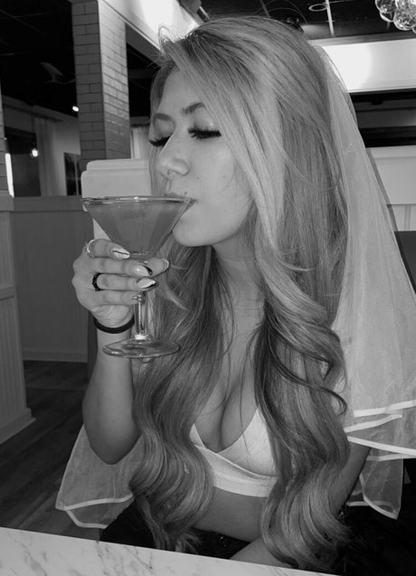 Naakte gelekte OnlyFans-foto van Spookyinternetgf