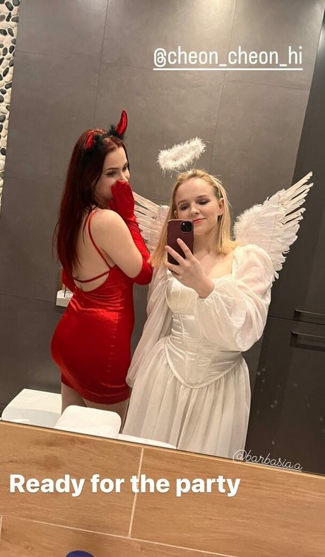 Обнаженная фотография утечки OnlyFans от Meghinka