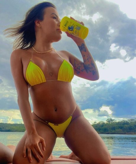 Andressa Oliveira naked leaks OnlyFans pic