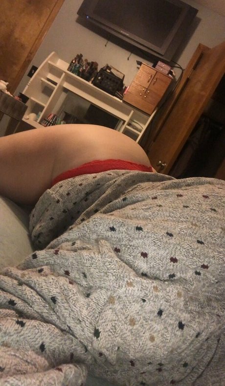 Alasti lekkinud OnlyFans-i pilt Lolabotomy