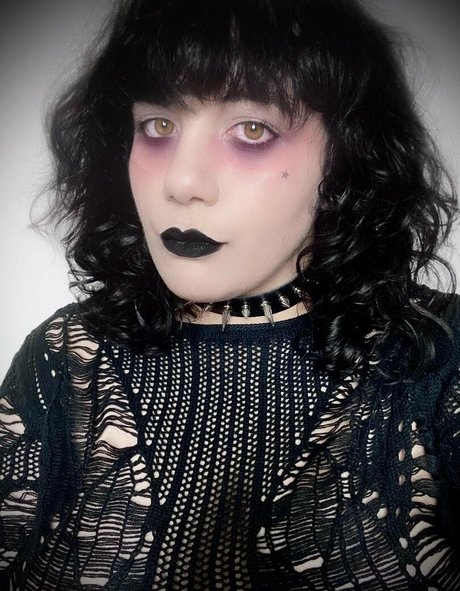 Nacktes geleaktes OnlyFans-Foto von Demong Bugs