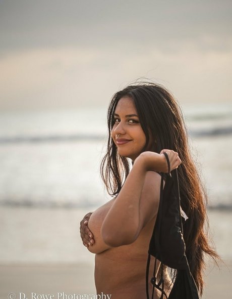 Naken lekkede OnlyFans-bilde av Jennieafterdark