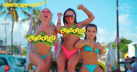 Naken lekkede OnlyFans-bilde av California Tv