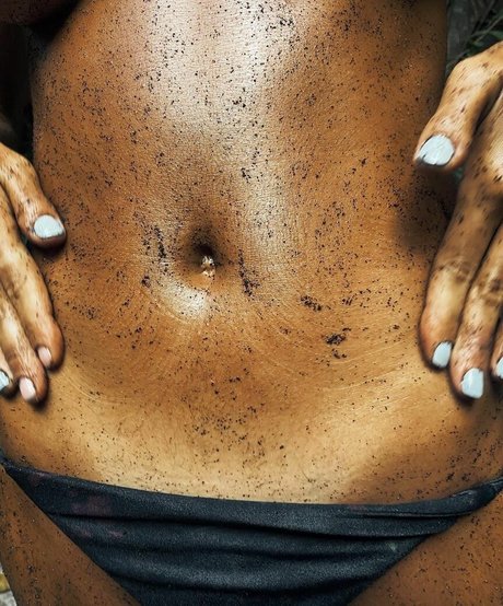 Alasti lekkinud OnlyFans-i pilt Bella Camero