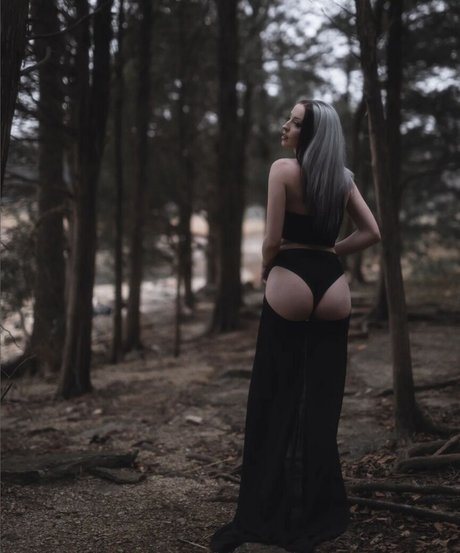 Naakte gelekte OnlyFans-foto van Tks1000