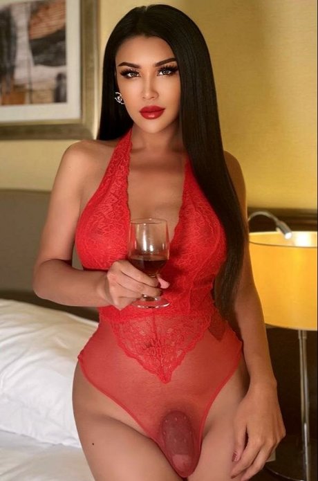 Обнаженная фотография утечки OnlyFans от Ployshayada