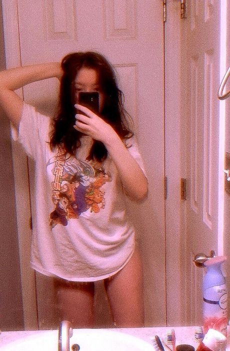 Nacktes geleaktes OnlyFans-Foto von Mamiko