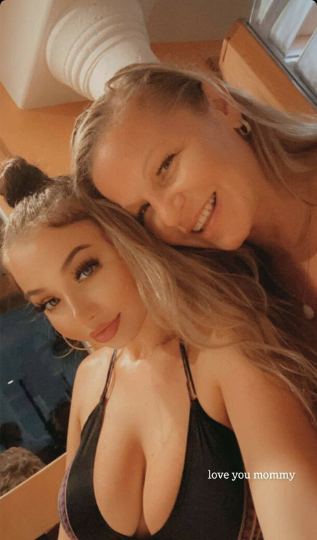 OnlyFans-model Lyricmikell