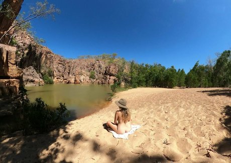 Foto di nudo di fuga di OnlyFans di Wears Ren