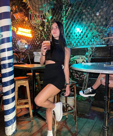 Nacktes geleaktes OnlyFans-Foto von Sara Avni