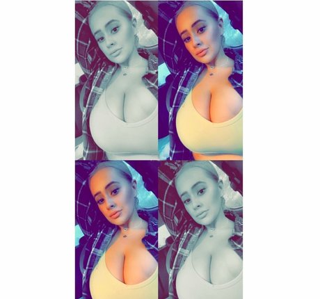 Nahá fotka uniklých OnlyFans od Kathryn